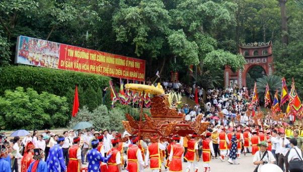tranh to mau gio to hung vuong 0