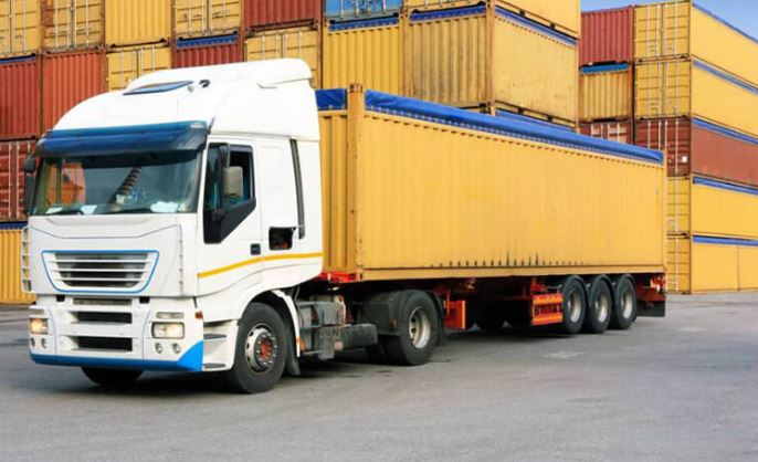 Xe Container - loại xe chở hàng rất lớn